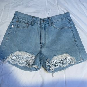 Size 2 American Eagle jean shorts with lacy detail